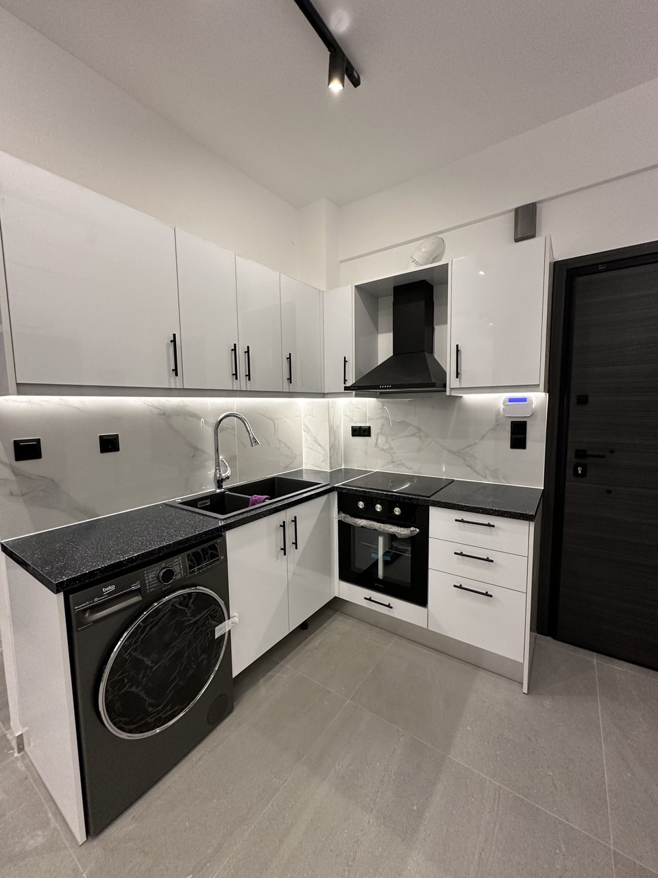 Fully Renovated Two-Bedroom Apartment in Athens